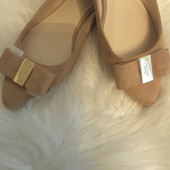 Kate Spade genuine suede flats shoes - Picture 2 of 8